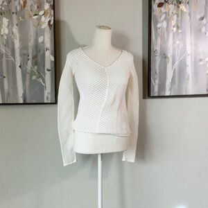 White V-Neck Sweater with Chunky Knit and Ribbed Details